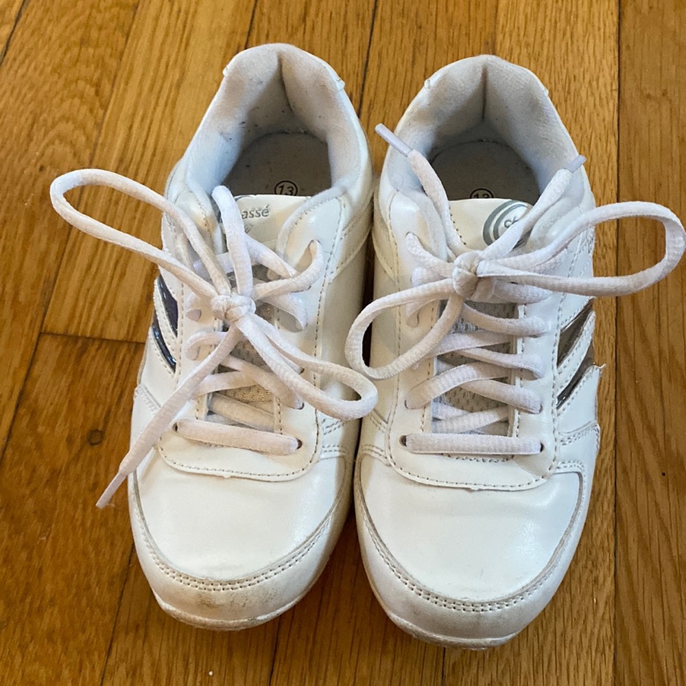 Girls white cheer shoes